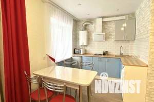 2-к квартира, посуточно, 50м2, 3/5 этаж