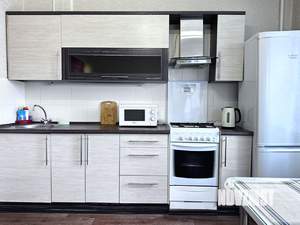 1-к квартира, посуточно, 44м2, 4/10 этаж