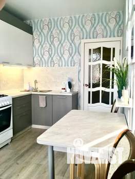 1-к квартира, посуточно, 40м2, 7/8 этаж