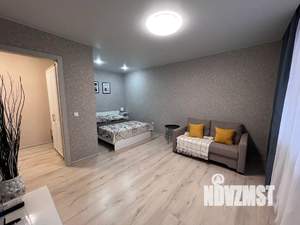 1-к квартира, посуточно, 40м2, 2/10 этаж