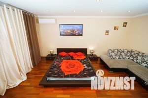 1-к квартира, посуточно, 38м2, 3/5 этаж