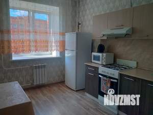 1-к квартира, посуточно, 38м2, 6/9 этаж