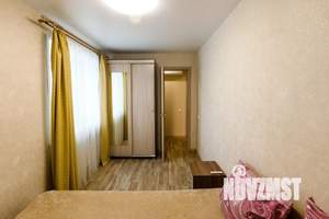 2-к квартира, посуточно, 42м2, 4/4 этаж