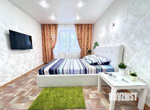 1-к квартира, посуточно, 43м2, 4/10 этаж