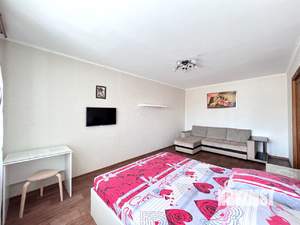 1-к квартира, посуточно, 44м2, 4/10 этаж