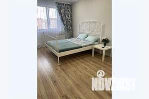 1-к квартира, посуточно, 42м2, 8/10 этаж