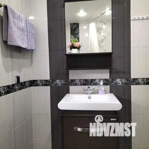 1-к квартира, посуточно, 40м2, 4/4 этаж