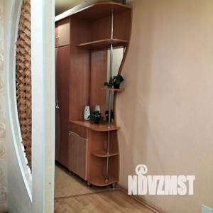 Студия квартира, посуточно, 32м2, 2/4 этаж
