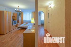 1-к квартира, посуточно, 35м2, 2/9 этаж