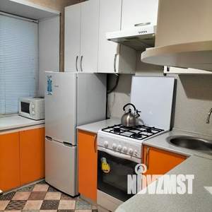 2-к квартира, посуточно, 43м2, 4/4 этаж