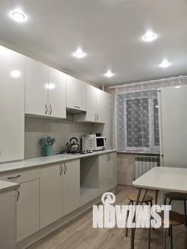 1-к квартира, посуточно, 38м2, 4/9 этаж