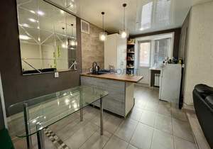 2-к квартира, вторичка, 57м2, 2/10 этаж