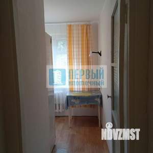 2-к квартира, вторичка, 37м2, 1/5 этаж