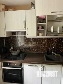 2-к квартира, вторичка, 52м2, 1/9 этаж