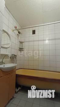 2-к квартира, вторичка, 49м2, 3/5 этаж