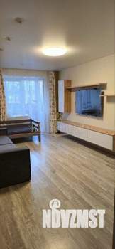 2-к квартира, вторичка, 62м2, 1/9 этаж