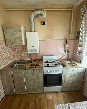 3-к квартира, вторичка, 42м2, 1/5 этаж