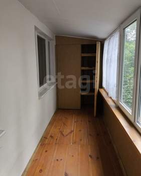 2-к квартира, вторичка, 52м2, 1/5 этаж