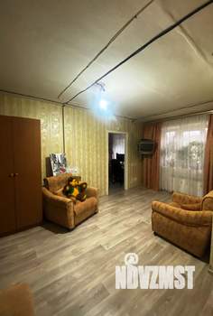 2-к квартира, вторичка, 44м2, 1/4 этаж