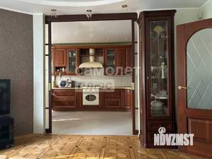 4-к квартира, вторичка, 108м2, 2/4 этаж