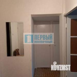 2-к квартира, вторичка, 37м2, 1/5 этаж