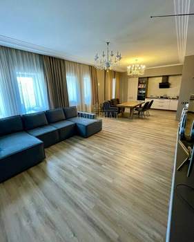 4-к квартира, вторичка, 170м2, 9/9 этаж