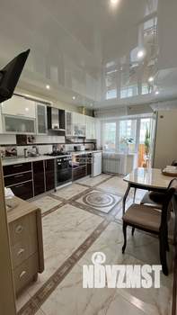 2-к квартира, вторичка, 62м2, 1/10 этаж