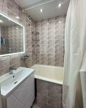 3-к квартира, вторичка, 74м2, 2/5 этаж