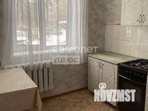 2-к квартира, вторичка, 43м2, 1/4 этаж