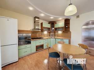 3-к квартира, вторичка, 126м2, 6/6 этаж