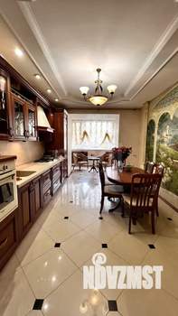 3-к квартира, вторичка, 135м2, 3/7 этаж