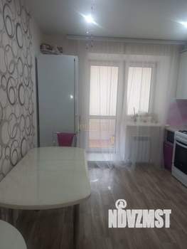 2-к квартира, вторичка, 60м2, 1/10 этаж