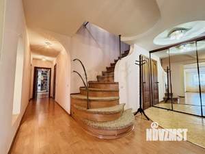3-к квартира, вторичка, 126м2, 6/6 этаж