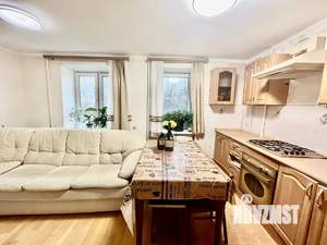 2-к квартира, вторичка, 58м2, 2/5 этаж