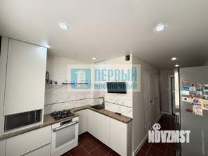 2-к квартира, вторичка, 57м2, 1/9 этаж