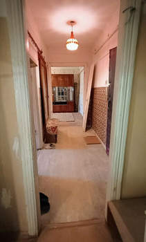 2-к квартира, вторичка, 52м2, 1/4 этаж