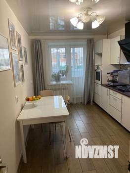 2-к квартира, вторичка, 64м2, 1/10 этаж