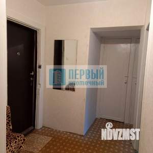 2-к квартира, вторичка, 37м2, 1/5 этаж