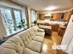 2-к квартира, вторичка, 58м2, 2/5 этаж