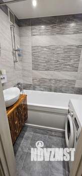 2-к квартира, вторичка, 62м2, 1/9 этаж