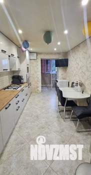 2-к квартира, вторичка, 62м2, 1/9 этаж