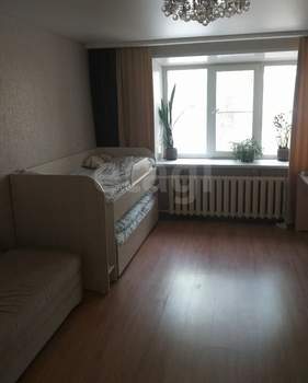 2-к квартира, вторичка, 49м2, 1/5 этаж