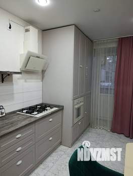 2-к квартира, вторичка, 60м2, 1/9 этаж