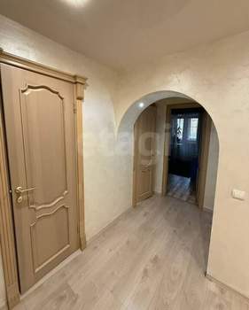 4-к квартира, вторичка, 110м2, 2/10 этаж