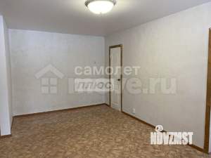 2-к квартира, вторичка, 43м2, 1/4 этаж
