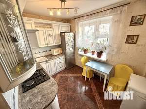 3-к квартира, вторичка, 77м2, 1/9 этаж