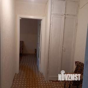 2-к квартира, вторичка, 38м2, 1/5 этаж