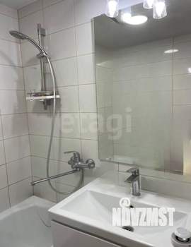 2-к квартира, вторичка, 52м2, 1/9 этаж