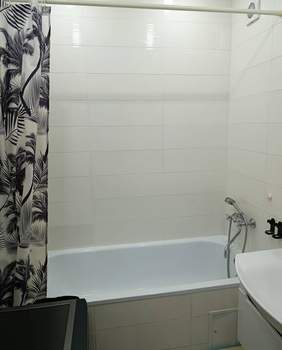 2-к квартира, вторичка, 60м2, 1/9 этаж