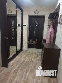 2-к квартира, вторичка, 60м2, 1/10 этаж